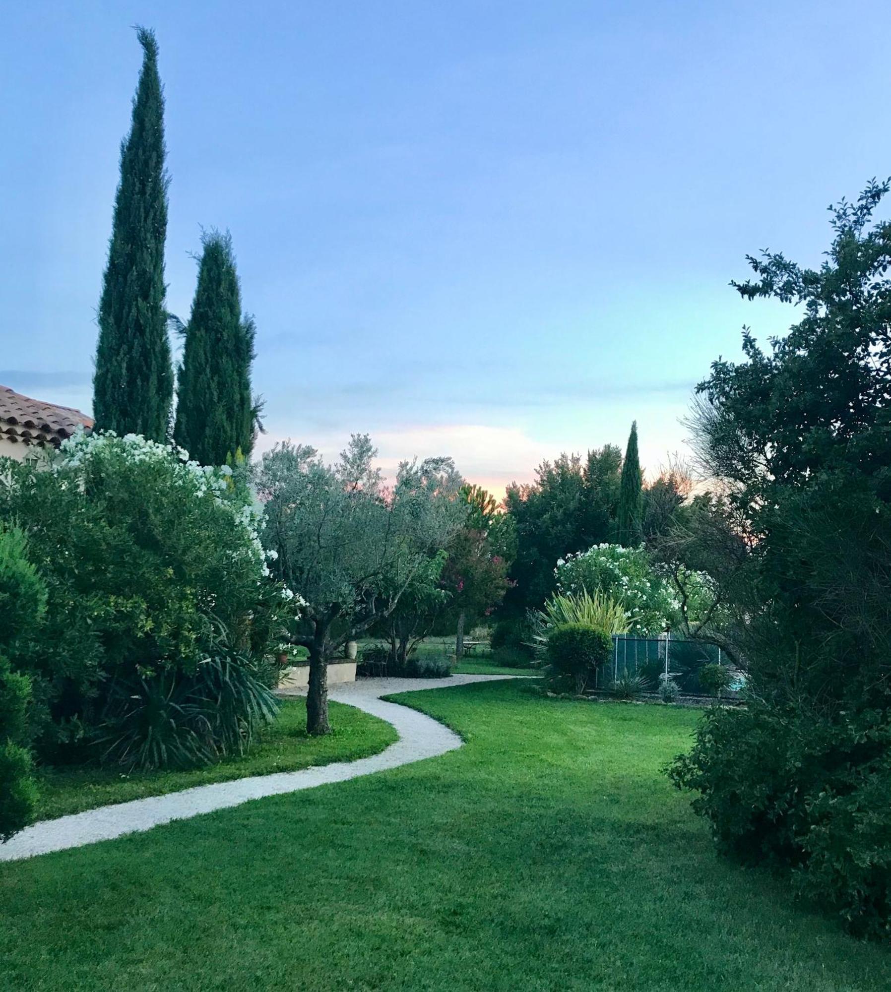 Bed and Breakfast Mas Les Fleurs D'Hilaire Monteux Exterior foto